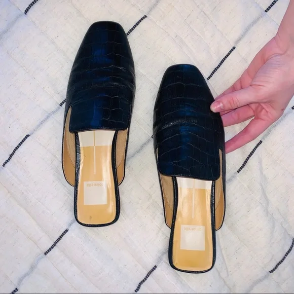 Dolce Vita Black snakeskin mules - Picture 2 of 4